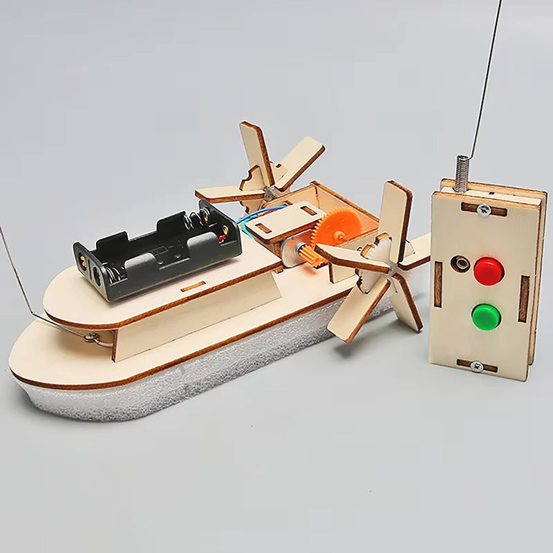 Bateau télécommandé pour les enfants qui stimule leur créativité 